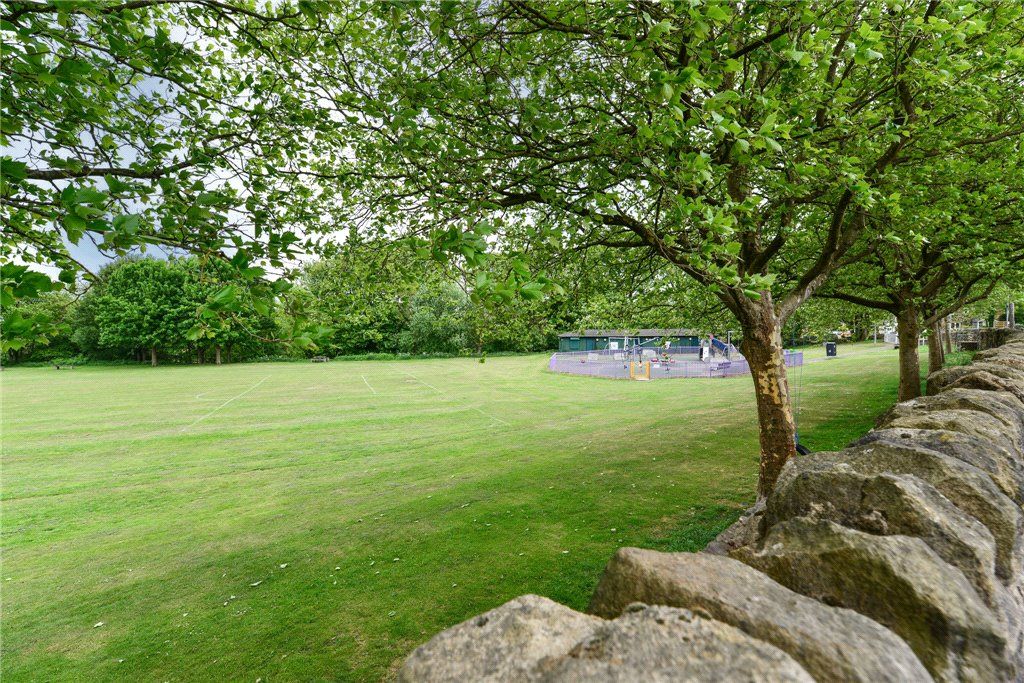 Property photo 2 of 16 Outlook