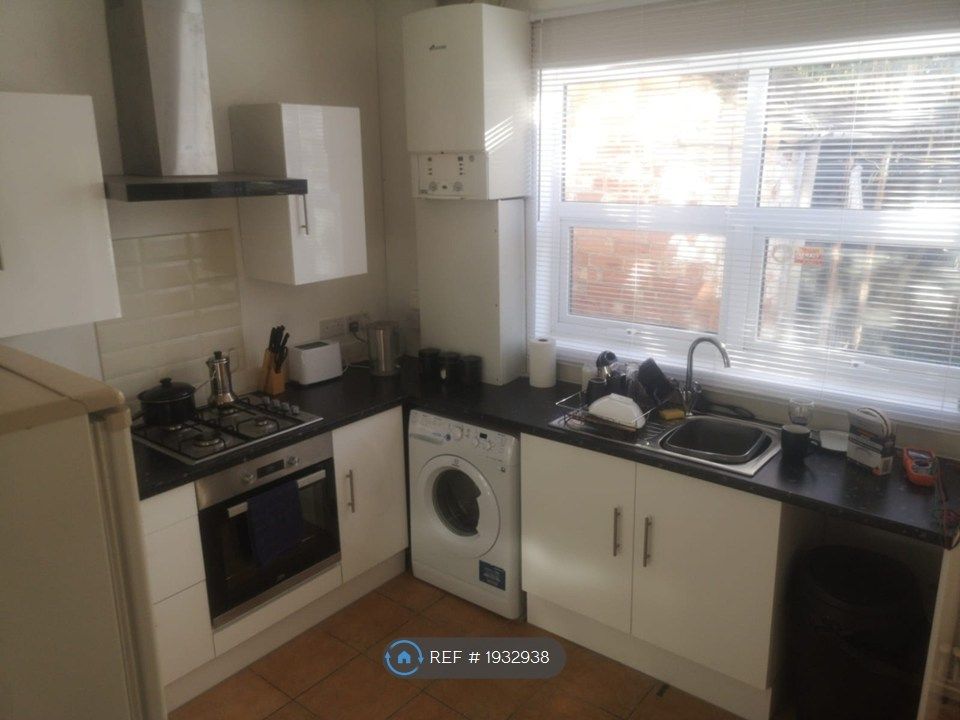 Property photo 3 of 8