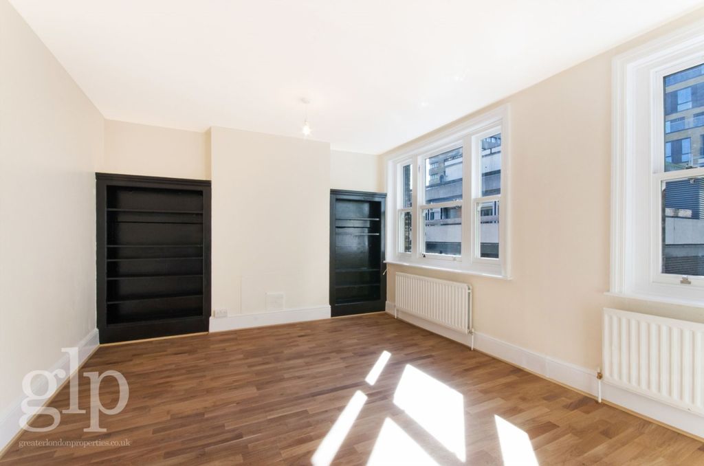 Property photo 3 of 10 4287913