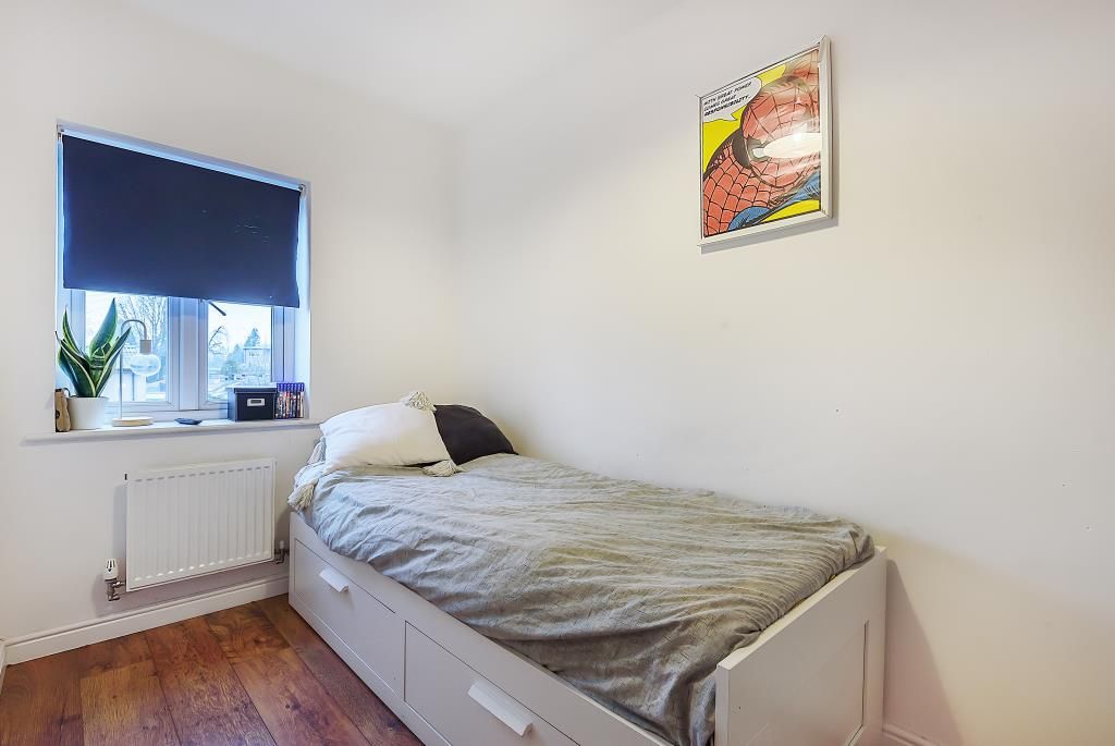 Property photo 2 of 10 Bedroom