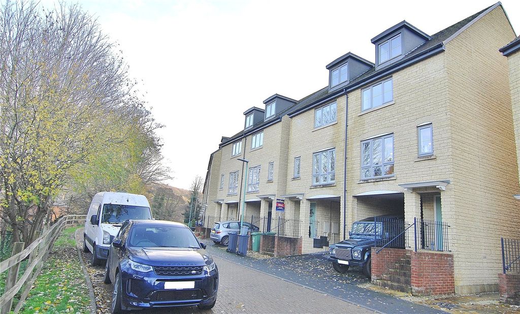 Property photo 1 of 20 Picture No. 29