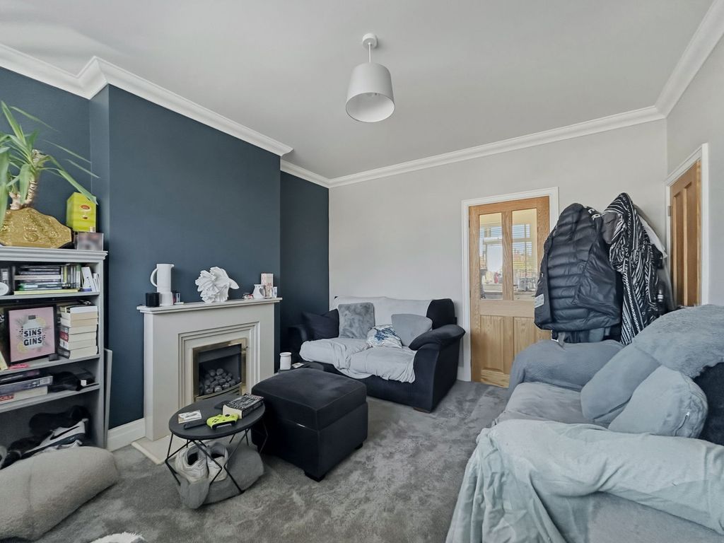 Property photo 3 of 19