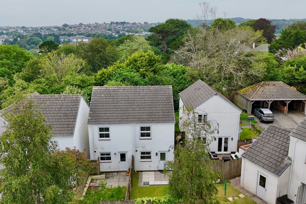 Property photo 2 of 16