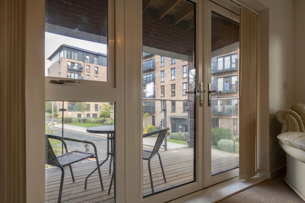 Property photo 3 of 7 Img_8247_1