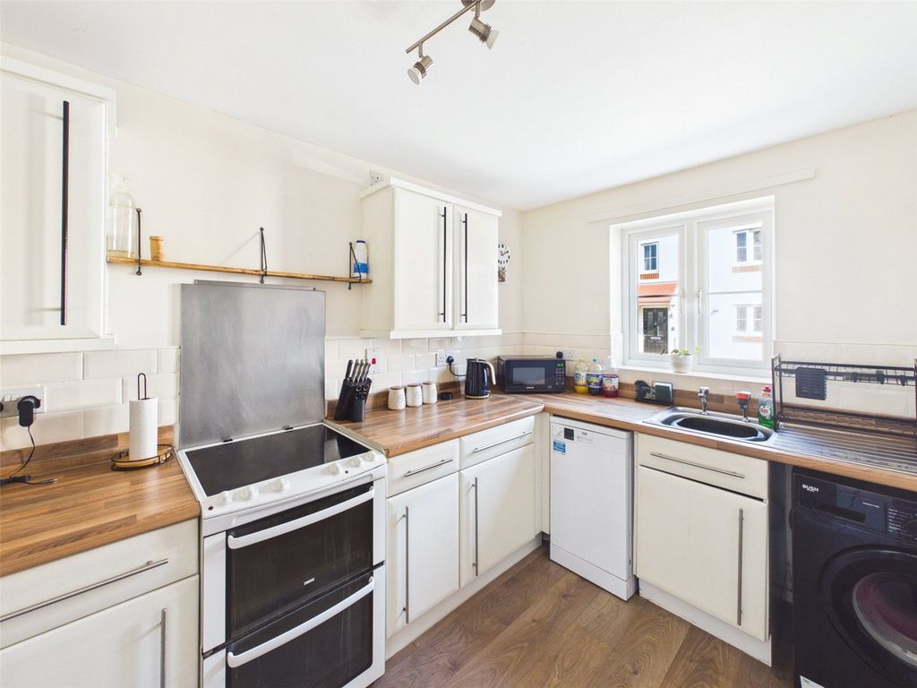 Property photo 3 of 18 Picture No. 33