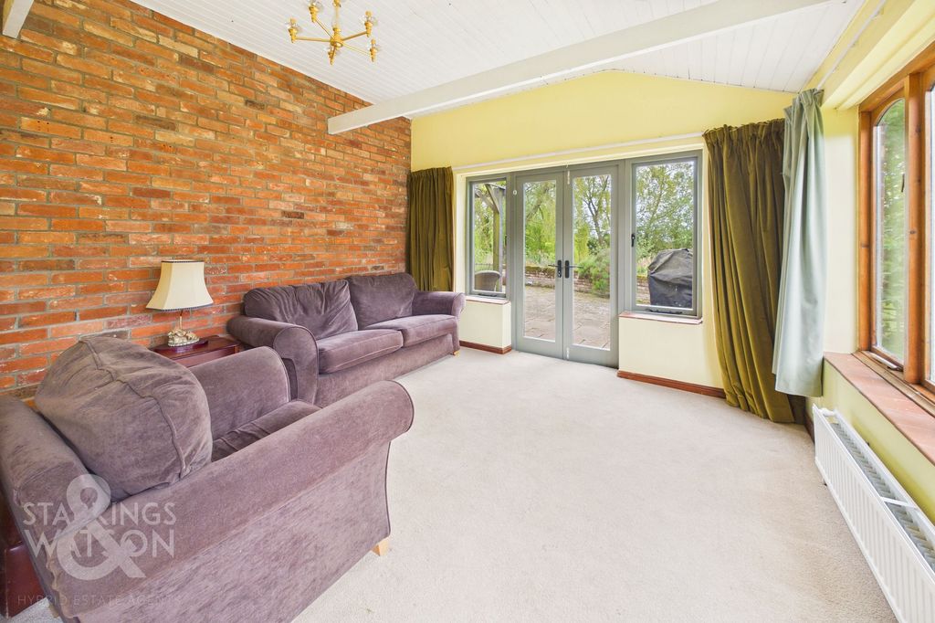 Property photo 3 of 40