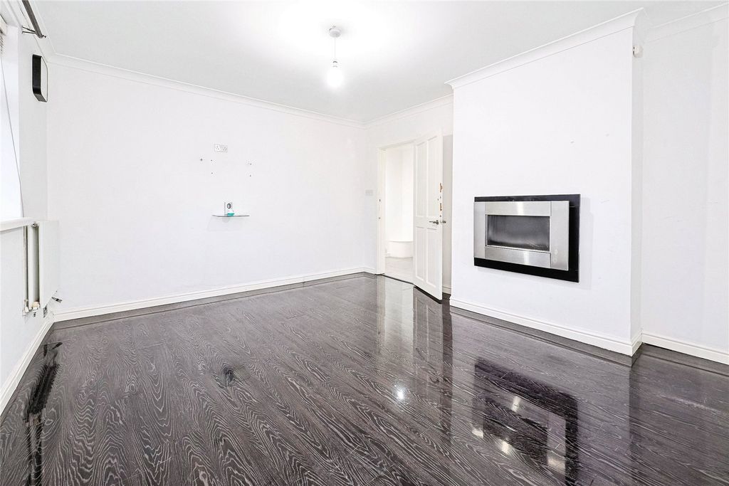Property photo 3 of 14 Picture No. 06