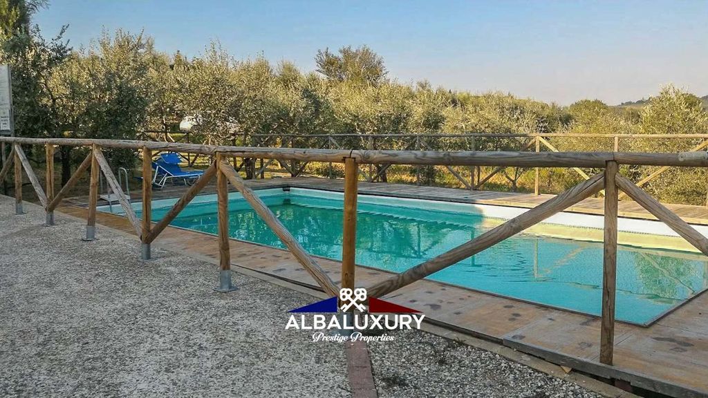 Property photo 2 of 22