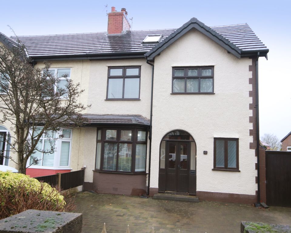 Property photo 3 of 27