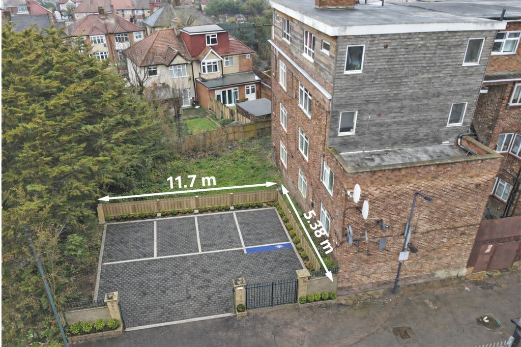 Property photo 2 of 7