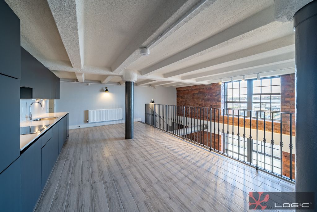 Property photo 2 of 30