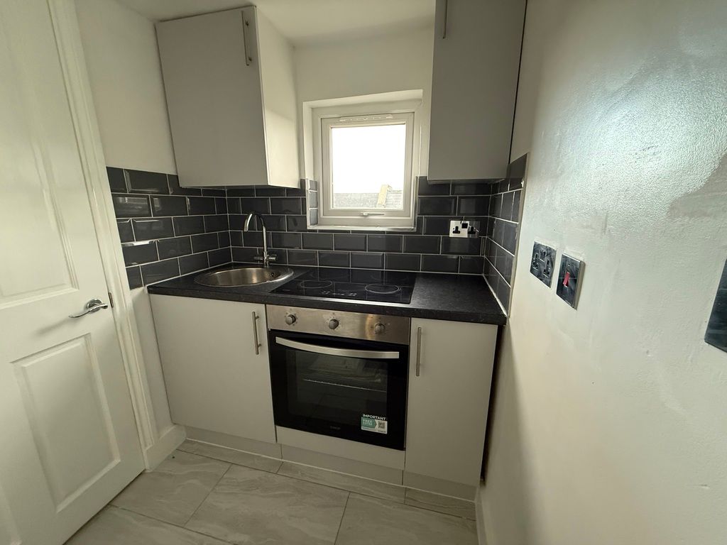 Property photo 1 of 2