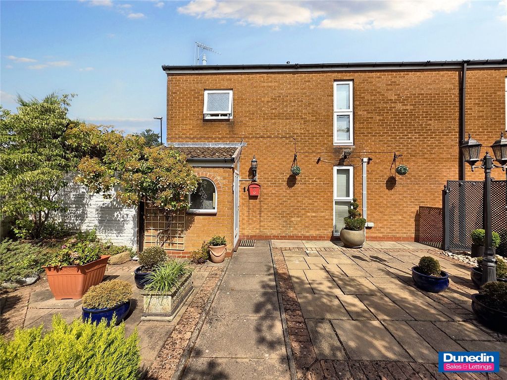Property photo 1 of 17 Picture No. 03