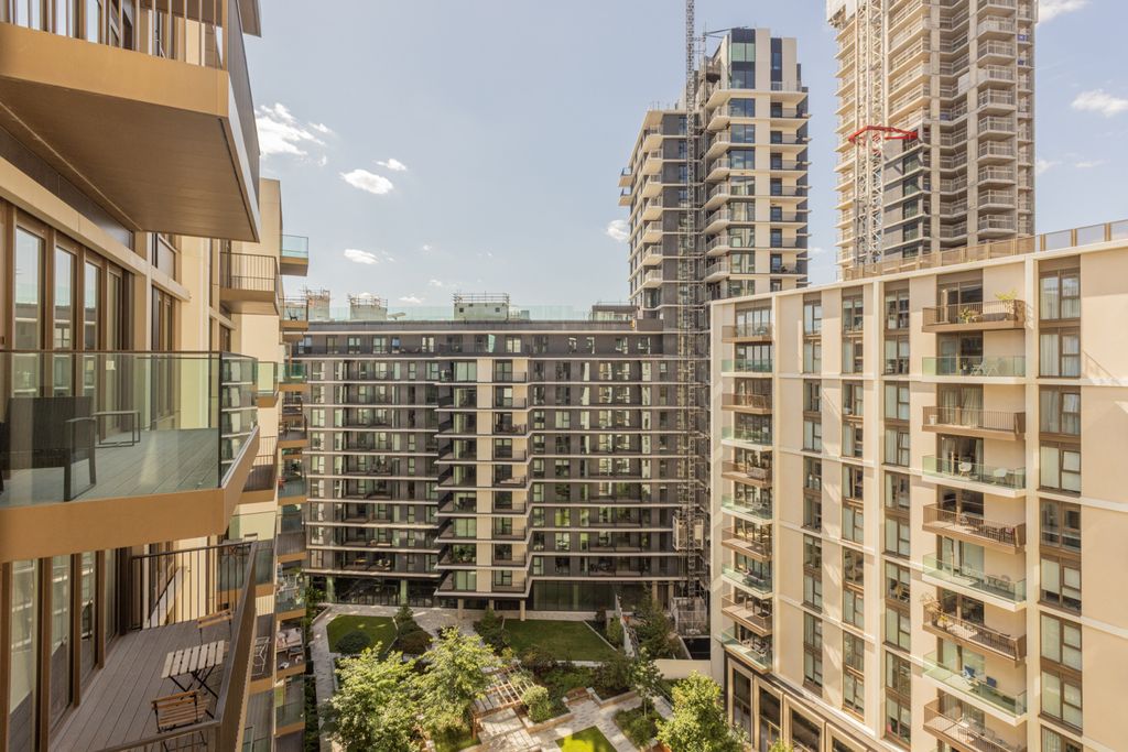 Property photo 1 of 20 Picture No. 02