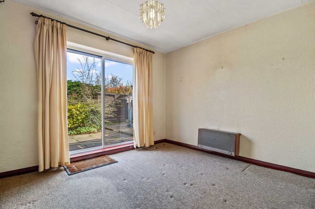 Property photo 3 of 14