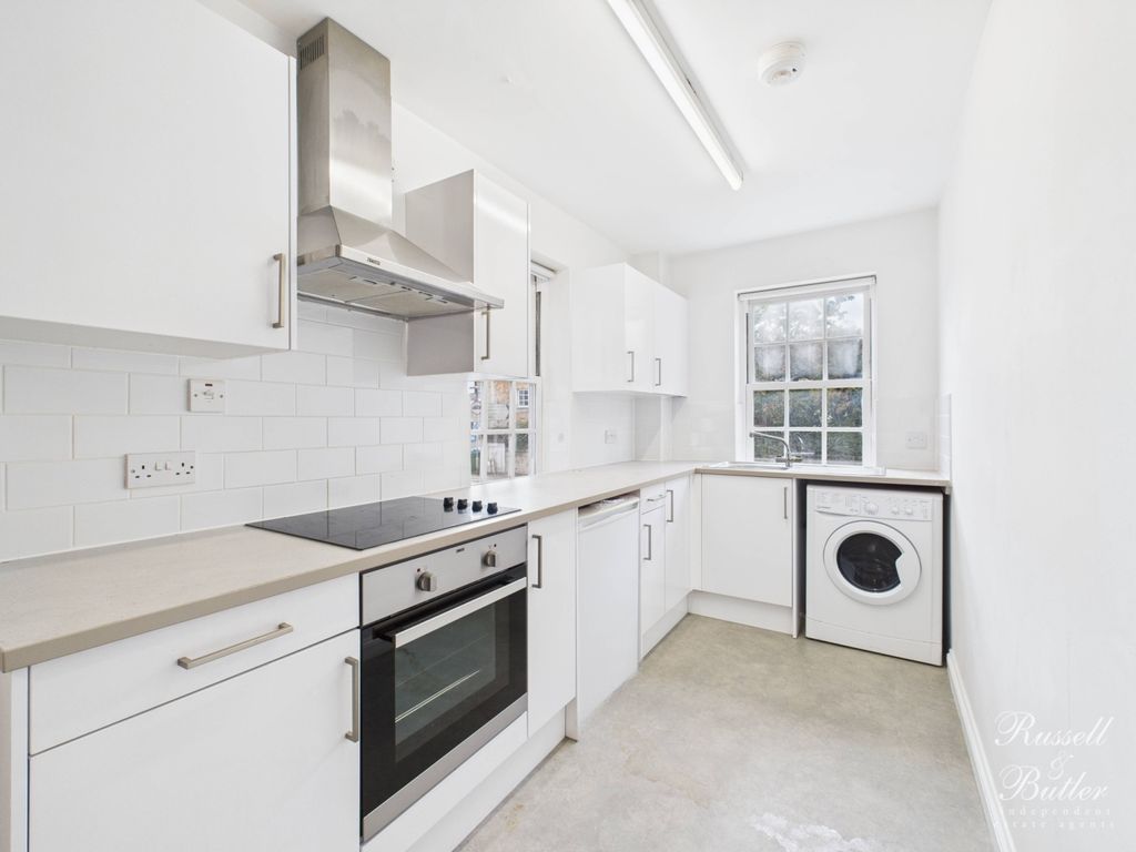 Property photo 2 of 9 Cam02127G0-Pr0356-Still001