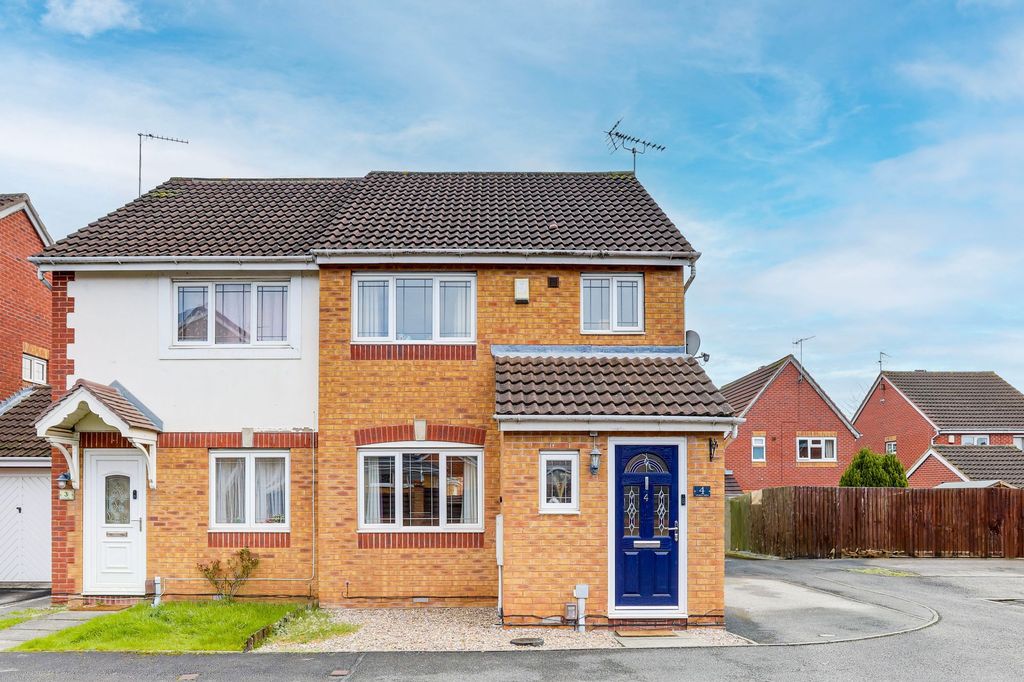 Property photo 1 of 17