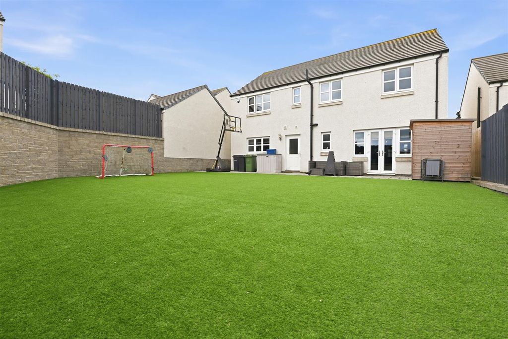 Additional image 33 of 5 bed detached house for saleHedgehog Walk, Edinburgh EH17
