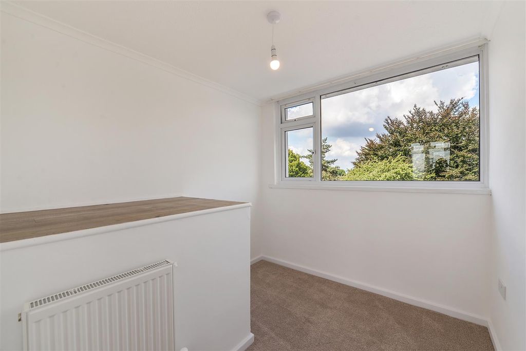 Additional image 8 of 3 bed flat for saleCastle Road, Maidstone ME16
