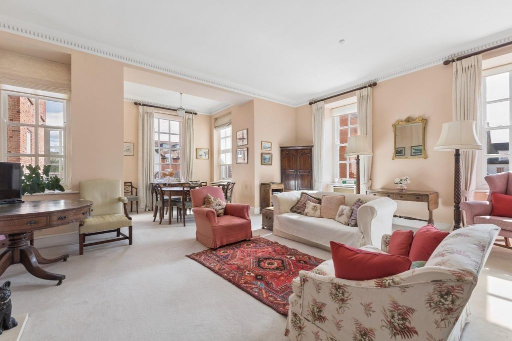 Property photo 2 of 20 Reception Room