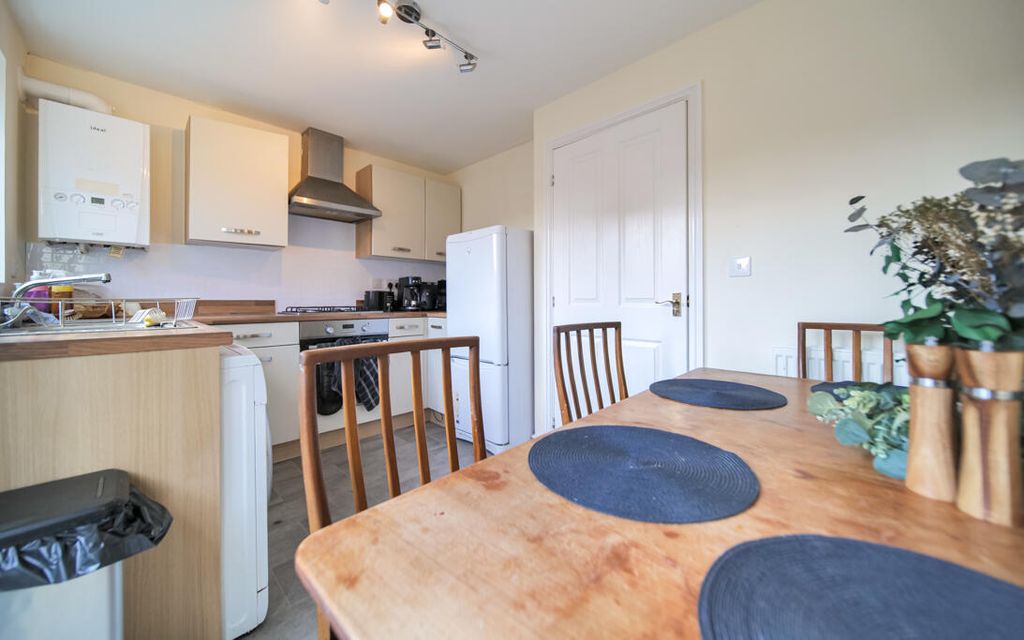 Property photo 3 of 16 P1070157.Jpg