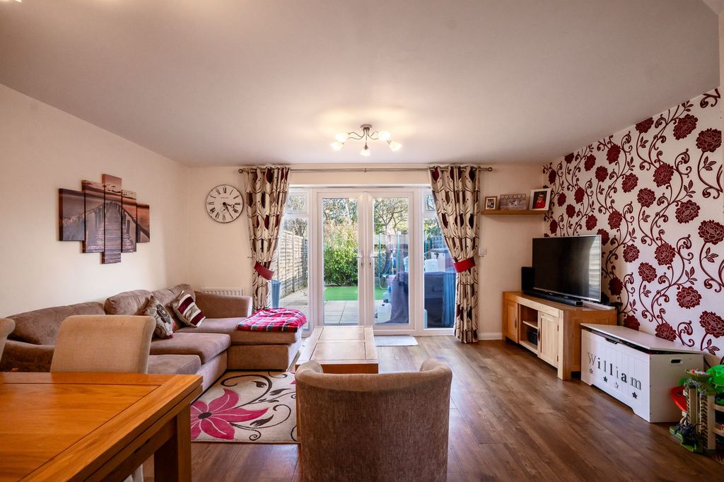 Property photo 3 of 13