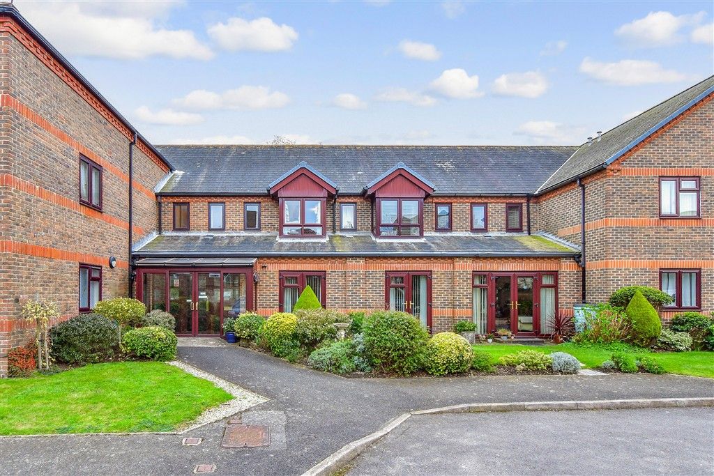 Property photo 1 of 8 External (Web)