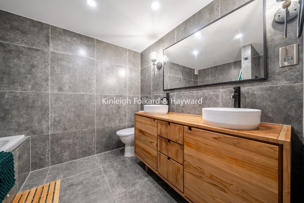 Property photo 3 of 20 Picture No. 04