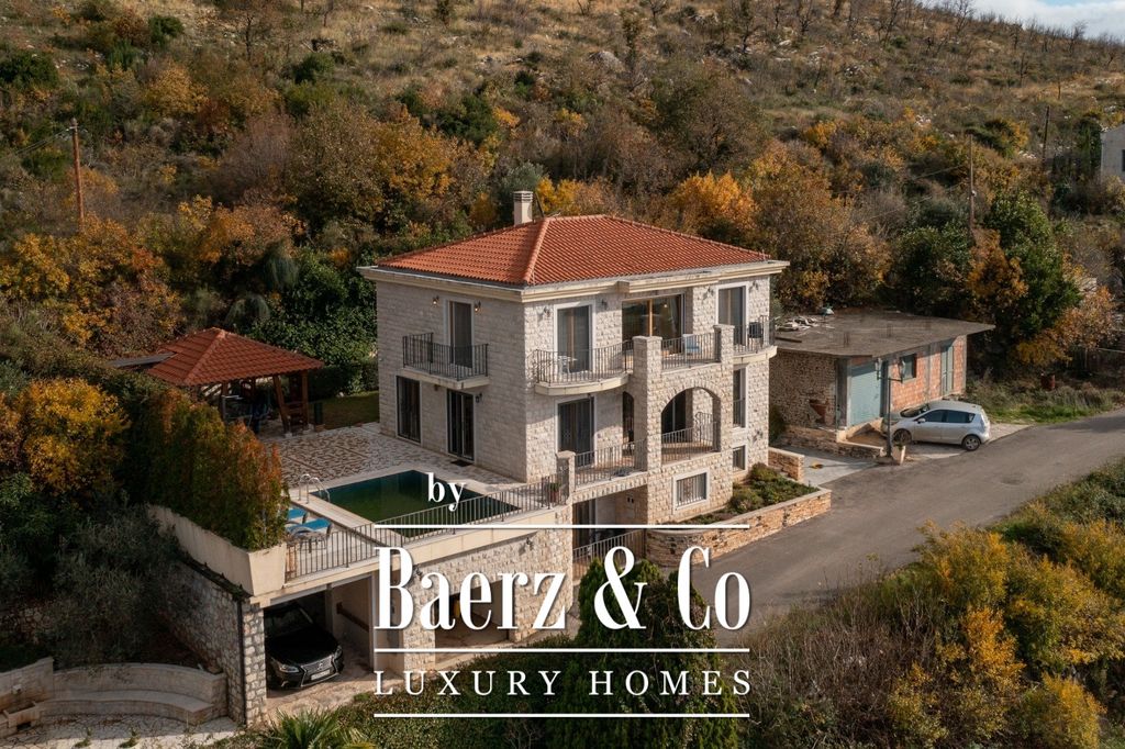 Property photo 2 of 24