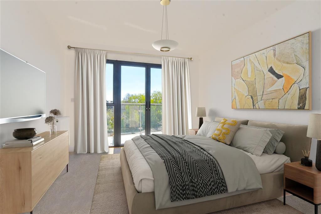 Property photo 1 of 11 Bedroom 1 Staged