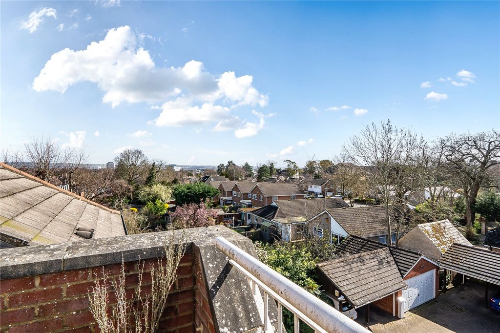 Additional image 28 of 3 bed flat for saleCulloden Road, Enfield EN2