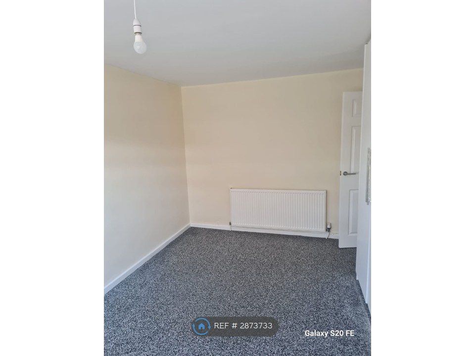 Property photo 3 of 7 Bedroom