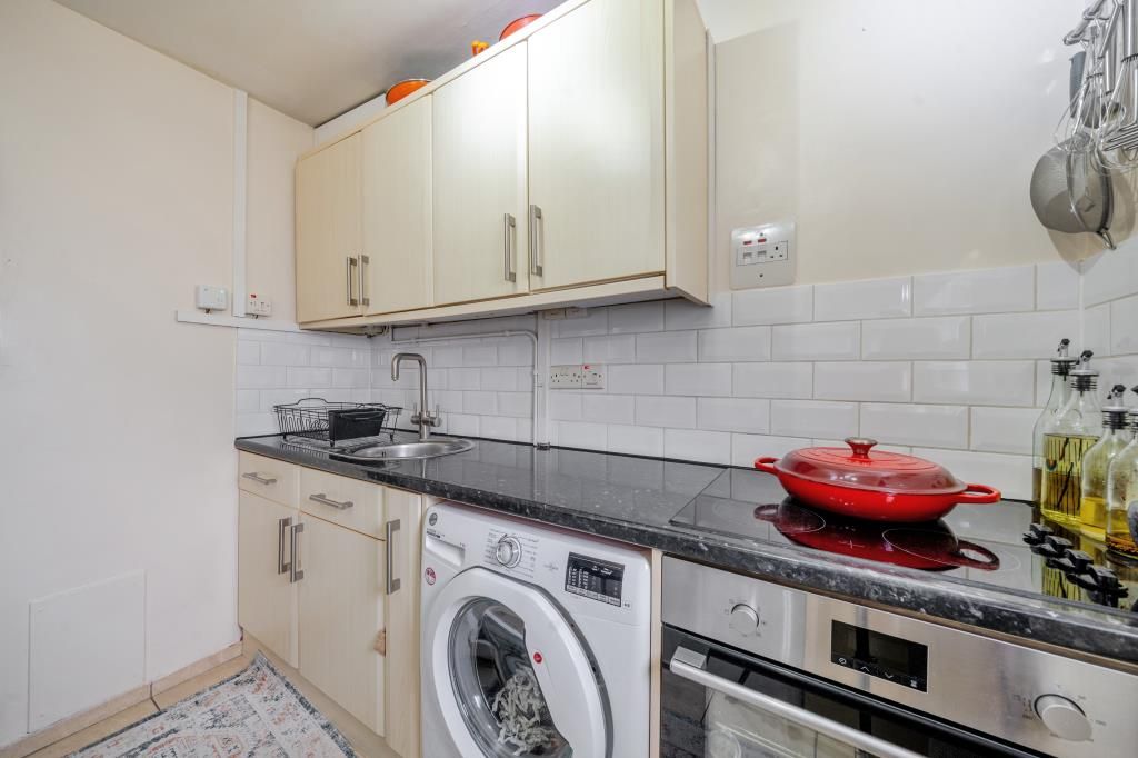 Property photo 2 of 16 Kitchen