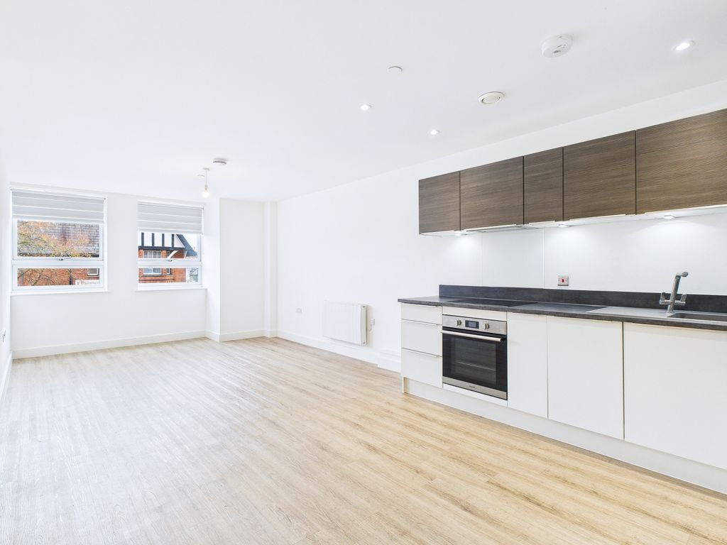 Property photo 1 of 6 Cam01909G0-Pr0416-Still011