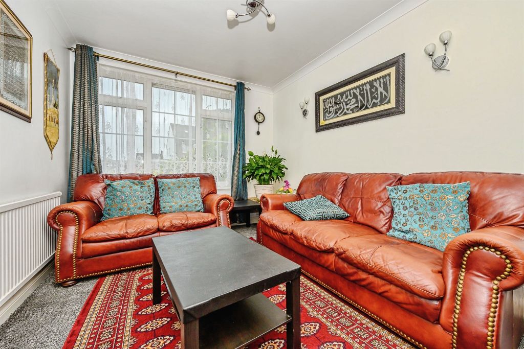 Property photo 3 of 17