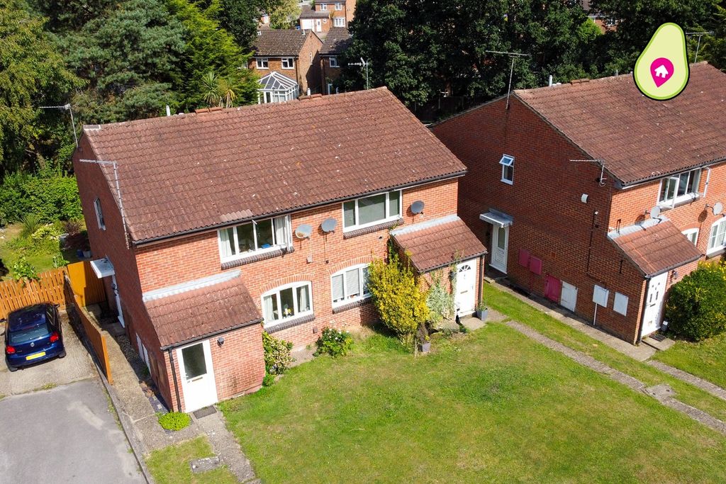 Property photo 1 of 8 4391780