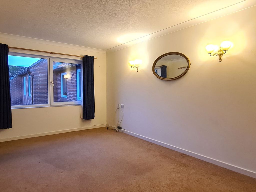 Property photo 2 of 6