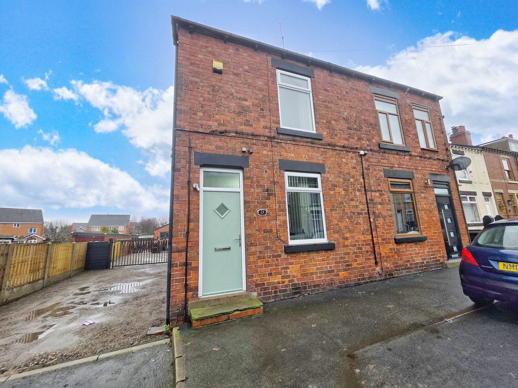 Property photo 1 of 12