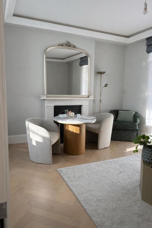 Property photo 1 of 5 Living Room