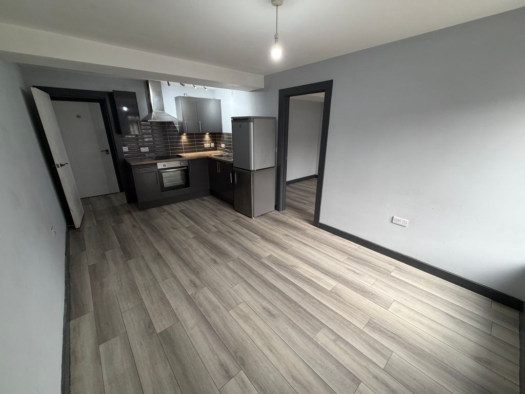 Property photo 3 of 11 Images