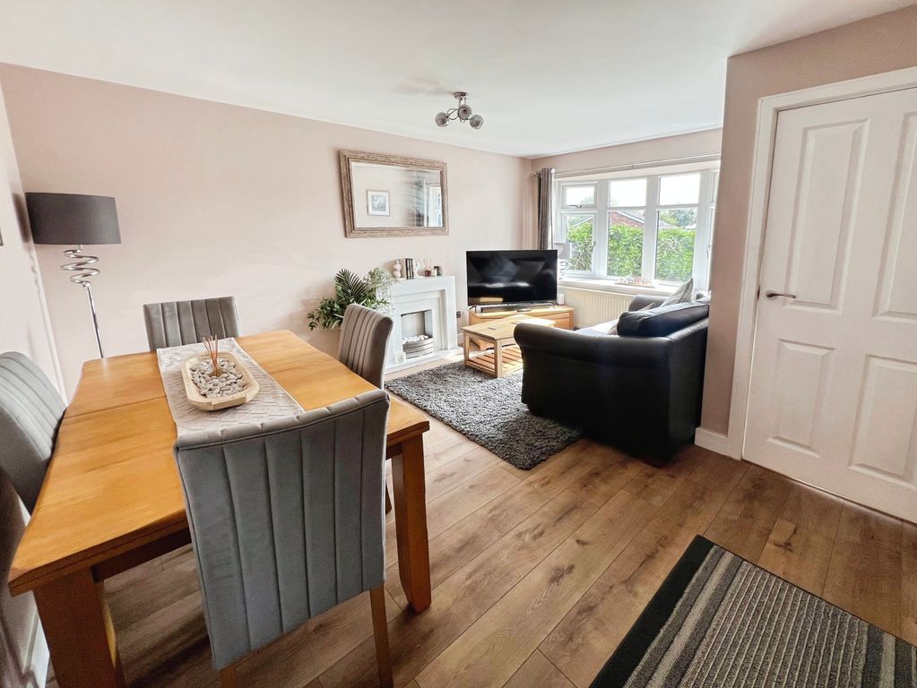 Property photo 3 of 17 Img_5603