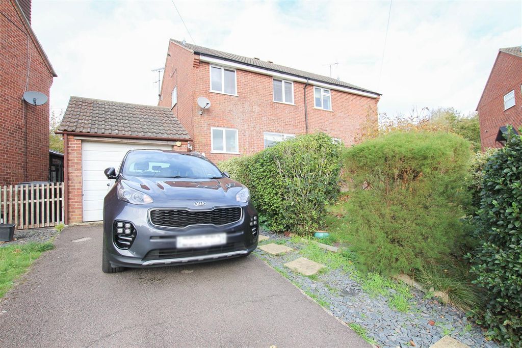 Property photo 1 of 15 External Front.Jpg