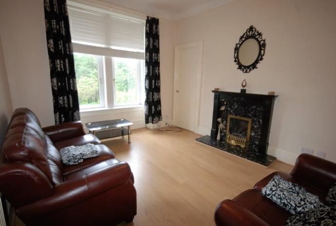 2 bed flat to rent Central