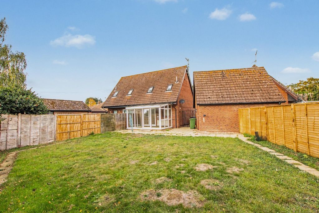 Property photo 2 of 12 5566094