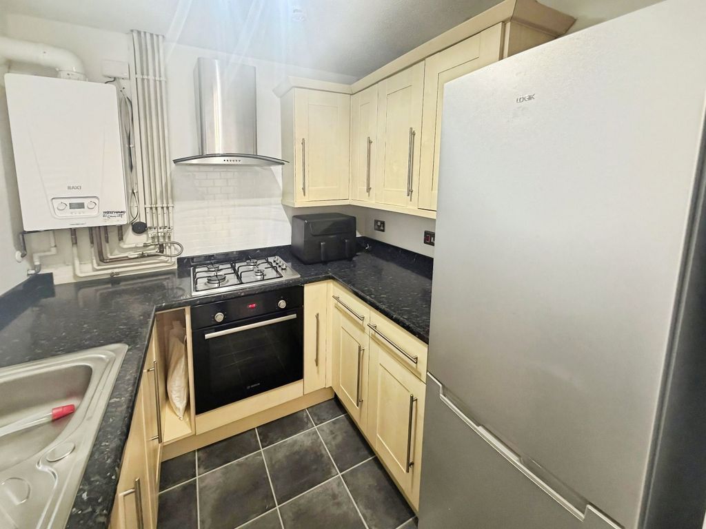 Property photo 3 of 13 Balcony