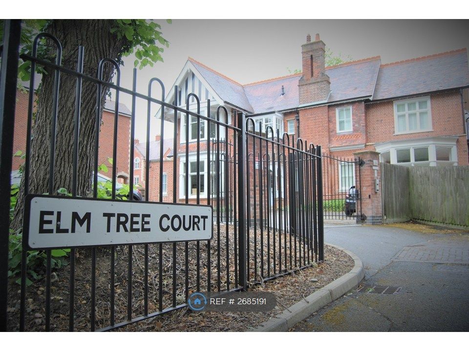 Property photo 1 of 14 Approach