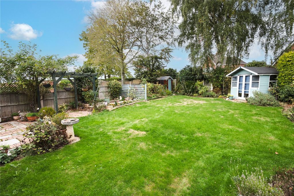 Property photo 2 of 43 Picture No. 12