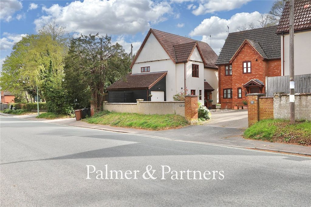 Property photo 1 of 39 Picture No. 04