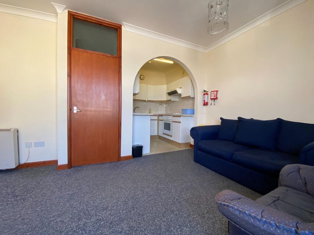 Property photo 1 of 7 1 Bed Flat To Rent Cambrian Terrace, Borth Sy24