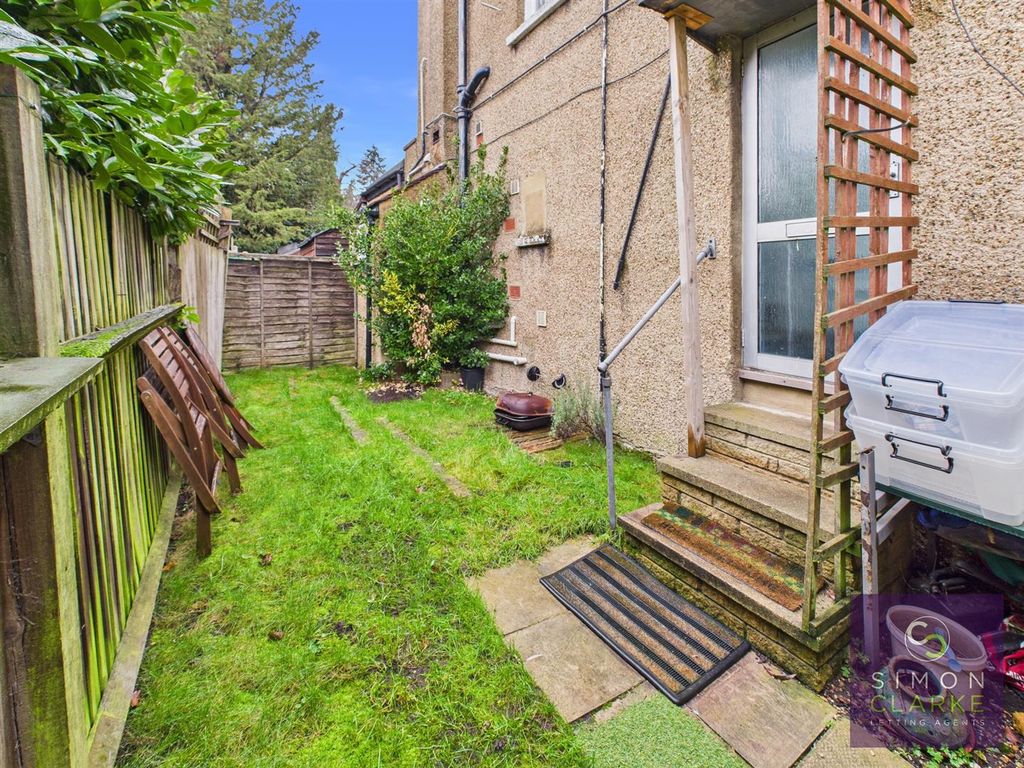 Property photo 3 of 8 Cam05425G0-Pr0088-Still014.Jpg